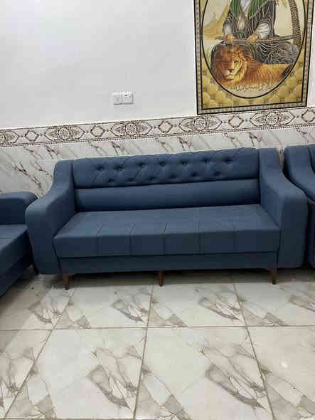 السلام عليكم غراض للبيع كما موضح بالصوره للاستفسار على رقم ***********
