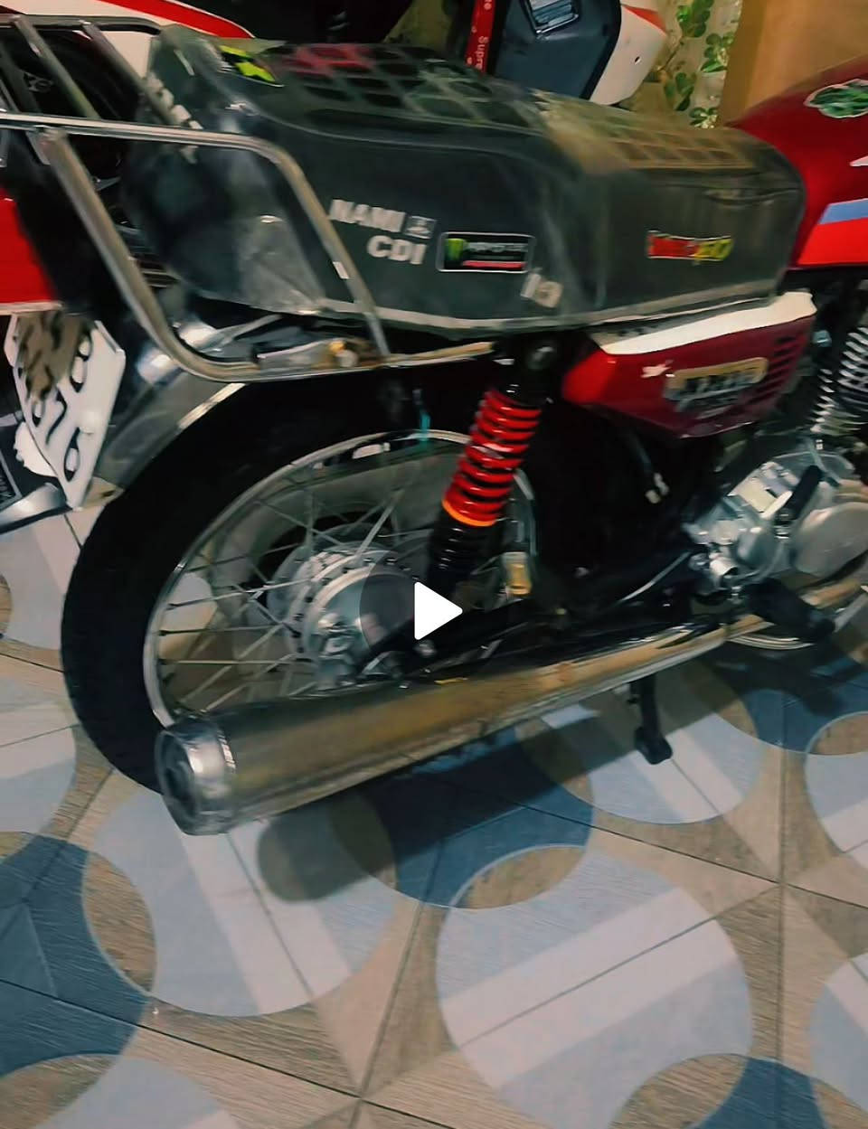 دراجه ايراني 23 للبيع دراجه ما مفتوحه نظيفه والشراء يجي بصره زبير ***********
