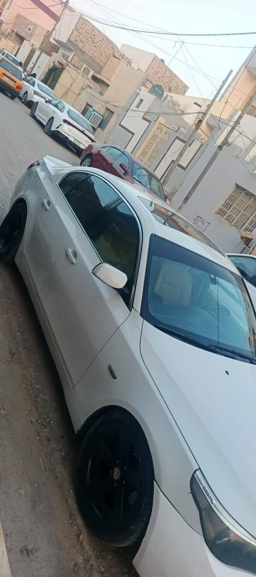 بيأم دبليو 2007 ميماتي 523
خليجي مكفوله ماعدا بنيد صبغ للجماليه
فول مواصفات
بصمه فتحه +تحكمات ستيرن
لايت زنون +قطعتين تبريد ثلج
ويل وتاير رياضي
محرك 6سلندر مكفول كير ومكينه
رقم بغداد الجديد /تحويل ثاني يوم
المكان الديوانيه
السعر (135) وبيه مجال 
***********
