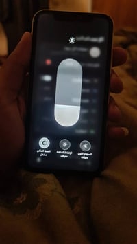 ايفون 11 عادي ذاكره 128 بطاريه 83 جهاز لوك اخو الجديد بس شاشه مبدله اص...