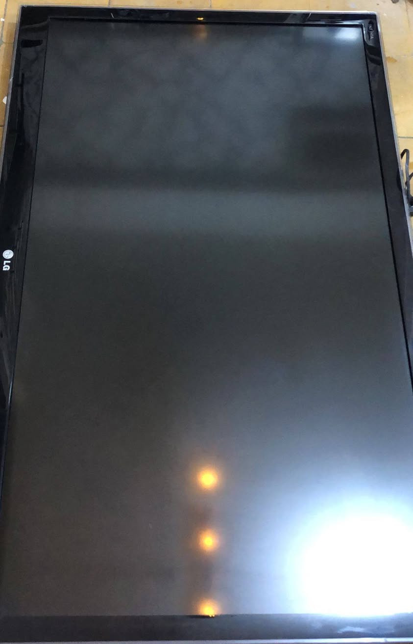 سلام عليكم
بلازمه حجم 49 LG 
مابيها اي شي 
بدون نت بدون نت 
والله نضيفه حيل
مفوله فول 
البيع السعر 180 الف 
المكان بغداد الجديدة 
***********
