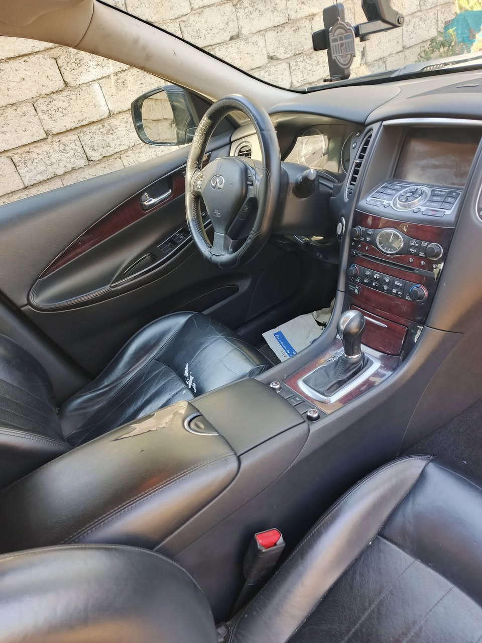 السلام عليكم انفنتي موديل ٢٠١٧ QX50 خليجي السيارة نضيفة فول فتحة تدفئة بل كراسي شاشة تحكم استيرن السيارة مكفولة من كلشي تبريد ٣ قطع للتواصل ***********
