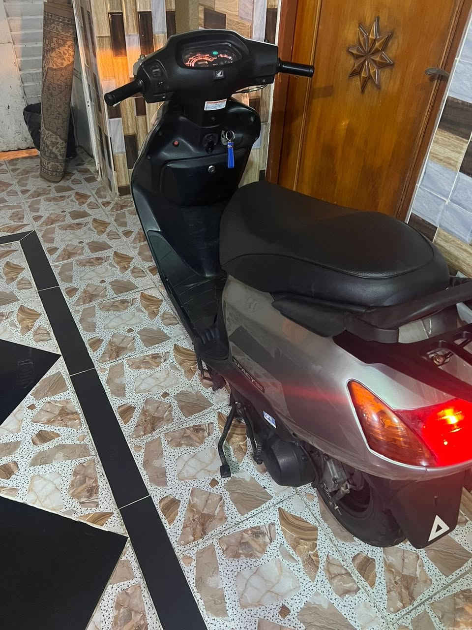 سلام عليكم 

سبيسي ياباني للبيع مجفته مره وحده وكفر تجاري باقي كله اصلي السعر 500 وبيه مجال مابيه اي نقص الدراجه شغاله من جميع النواحي 

للتواصل *********** 
المكان / كوت_ دور الشؤون
