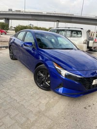 النترا ELANTRA 2021    ازرق اللون حادثها باب وجاملغ خلفي جهة عكس الساي...