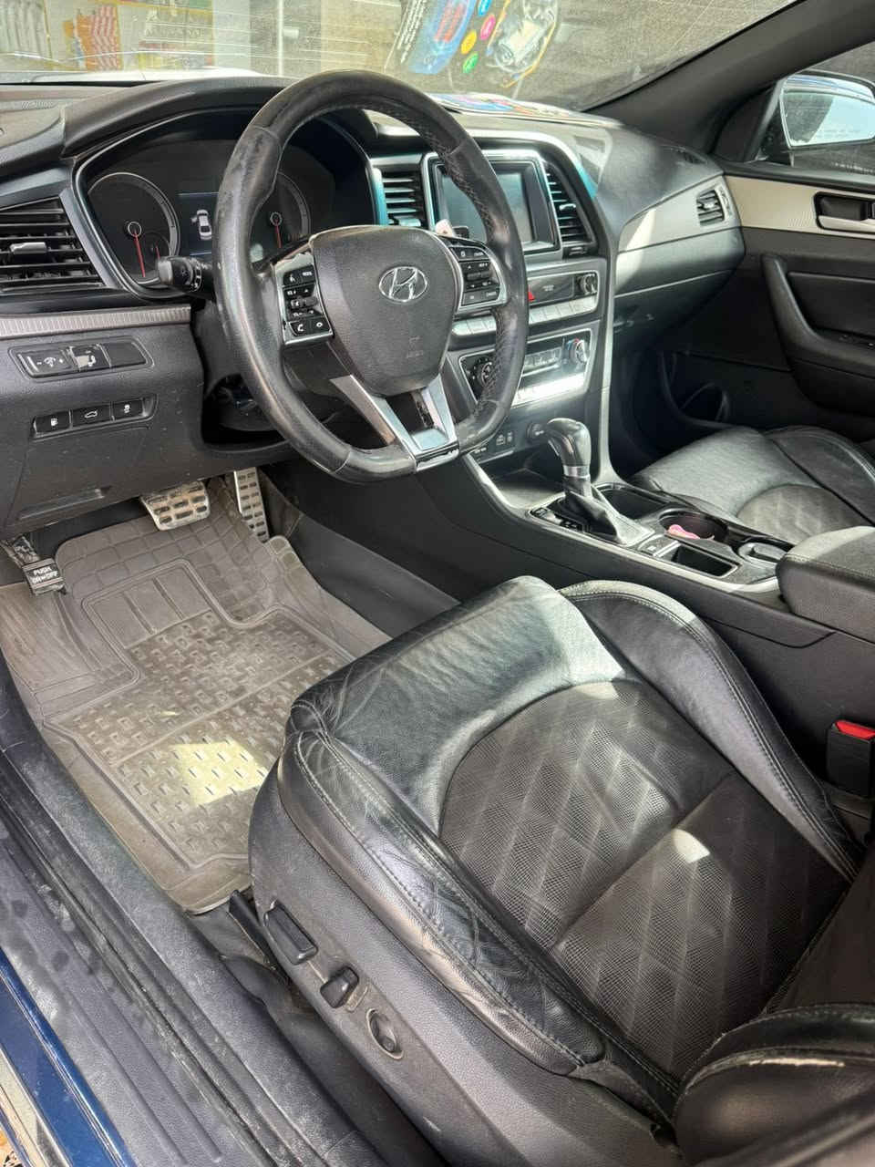 السلام عليكم سوناتا 2018 مواصفات سبورت حادثه جاملغ وصبغ القماره اثر جراد سياره فتحه جلد كراسي كهرباء سعر السياره 123 ورقه وبيه مجال ***********
