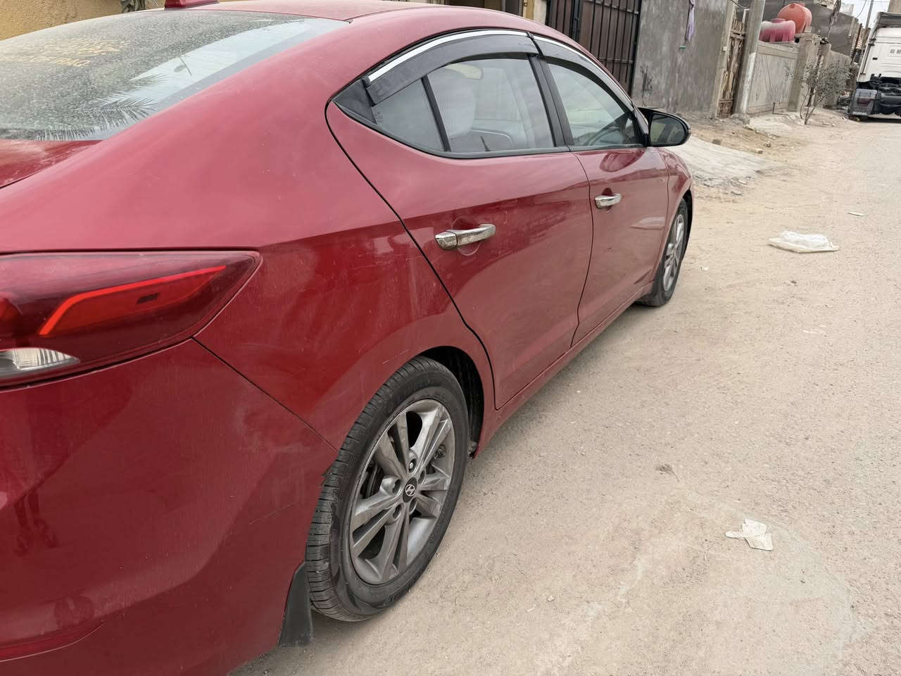 النترا 2018 وارد امريكي 
محرك2000دوش 
شاشه كبيره كاربلي 
رقم بصره حره بسمي ستوه جددت
نظامين (ايكو)(سبورت)
كامره دواره خلفيه
حساسات مري 
محول بصمه نظام تشغيل عن بعد وطفاء
ترحيب 
حمايه عن سرقه
سونار بل منشور 
سعر 115 وبيها مجال قليل
لاستفسار ***********
