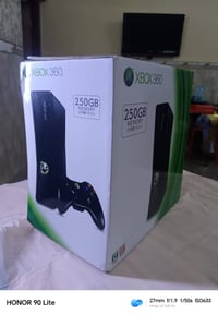 انتباه انتباة بلى اكس بوكس x Box   للبيع اخو الجديد للبيع  مستخدم قليل...