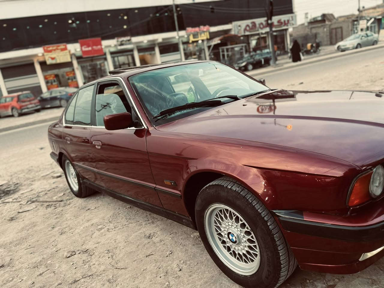 السلام عليكم اخوان بي ئم 525 مسكر جديده سياره موديل 1991 رقم دولي بسمي مكينه كير جدد حداديه  هير من الله ناعمه سياره فتحه سقف شغاله غرفه نضيفه كشنات جلد جدد بجم عريض كشاف زنون جام كهرباء سياره احلى من صور 
سعر 64 عنوان بابل الحله 
رقم موبايل 
***********
