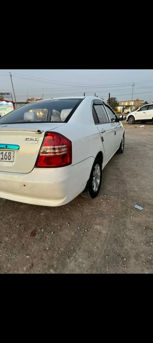 السلام وعليكم ليفان 620 موديل 2011 سياره جديده ماكينه وكير كفاله رقم بغداد تحويل  ثاني يوم  جديد تخم تاير جديد تبريد ثلج  سياره كهربائيات عالشركه سياره كلش حلوه وجاهزة شاشه سعر 52 وبيها مجال مكان واسط الدبوني رقم الهاتف. ***********
