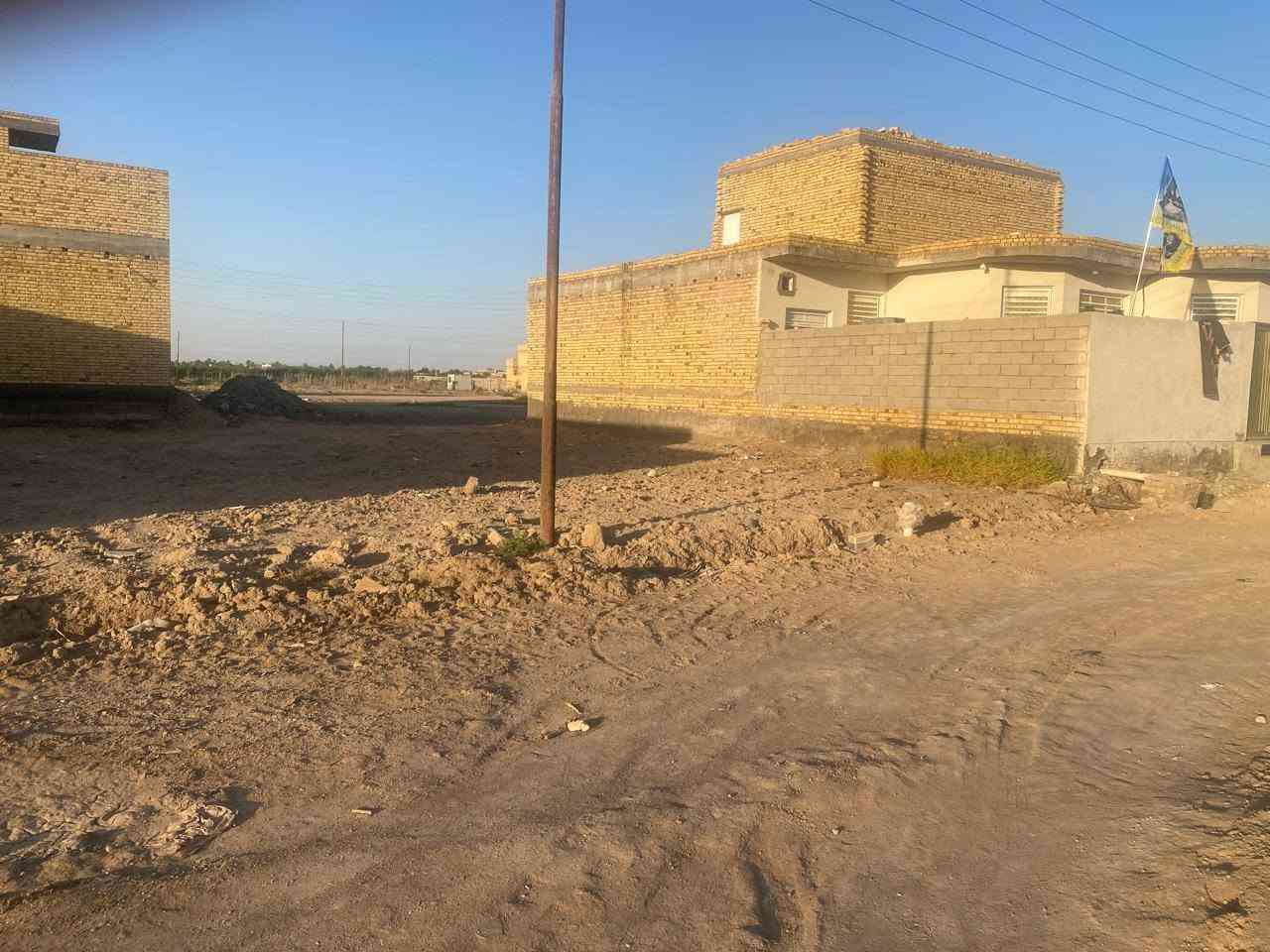 يوجد قطعه زارعي بكاع ابو حارث ينزلة الشارع الرئيسي بصف الركن كلشي موضح بالفيديو والصور استفسار اكثر اتصل على الرقم ***********
