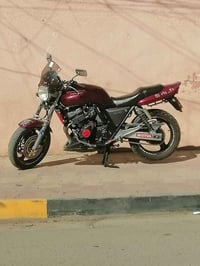 هونده سيبي فور 400لبيع  محرك ما مفتوح شرط07503329542