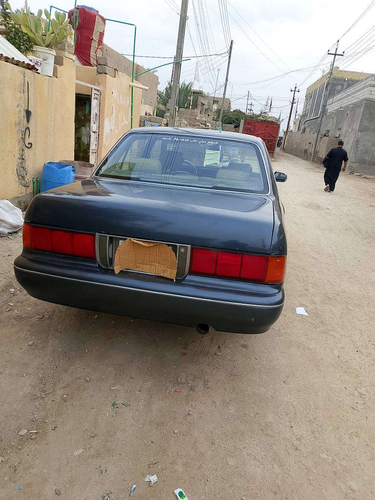 ارنب كراون للبيع موديل 1994سيارة باسمي السنوية تنتهي 28/4/2026 السيارة جاهزة كلشي شغال بس التبريد عاطل ينزل من سعرها ورقتين سعرها 70 ورقة وبيه مجال قليل عنواني القرنه بني منصور قرب الأمام احمد بن علي *********** بغداد, العراق
