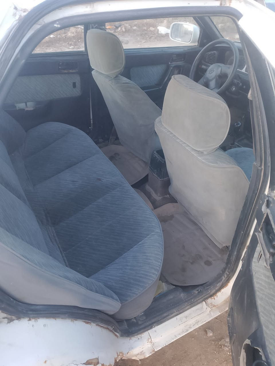 عندي النترا 94 للبيع سنويه28 سياره بسمي 20 وبيها مجال بابل مسيب ***********واتساب فقط رقمه كربلاء
