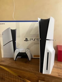 بلايستيشن 5 slim/اوربي اصدار 2026شغّال بالكامل، مشتريه قبل شهرين، وعند...