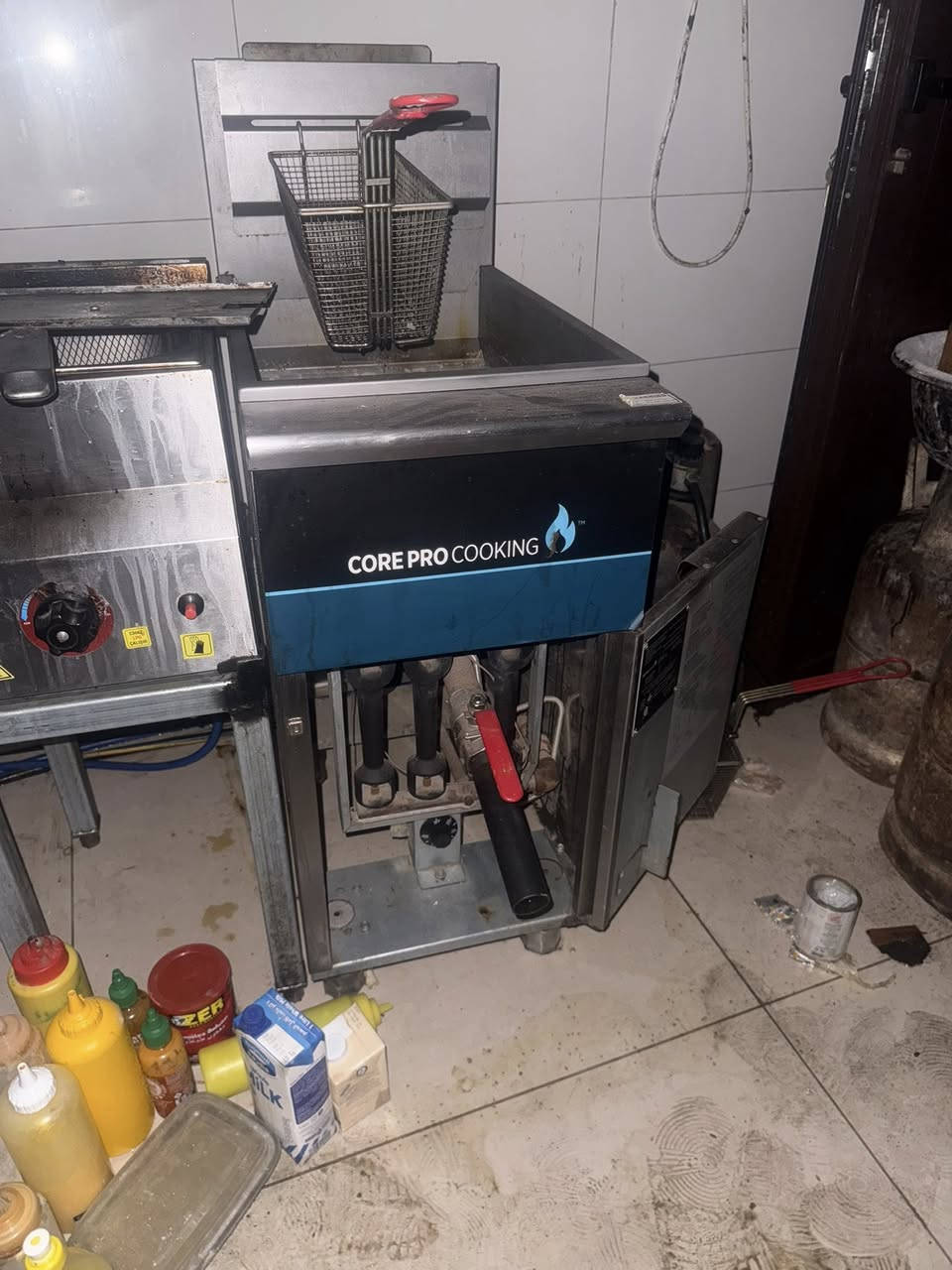 البيع نضيفات فول وما مستخدم هواي


**إذا كنت صاحب هذا الإعلان وتريد حذفه لأي سبب، رجاءا أرسل رسالة إلى الدعم الفني**