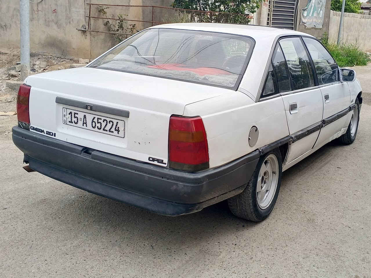 سلام عليكم اوبل اوميكه  موديل 90
البيع سياره حلوه نصبته حلوه 

رقم نكليزي تحويل مباشر 

سنويه عضم عاج ما صاقطه

رقمي ***********
