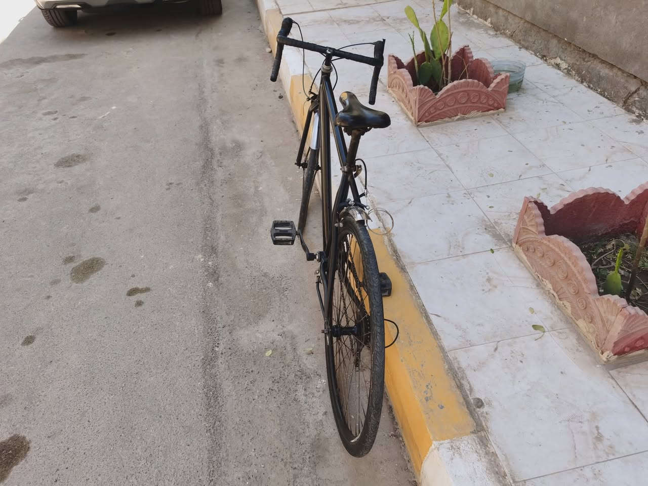 سلام عليكم
بايك رود مثل ما موضح بالصور
سلس بالقيادة ووزنه لا بأس بي
البايك أغلب القطع مالتة مصبوغة
سعره ٧٥
مكاني ذي قار
للتواصل ***********
