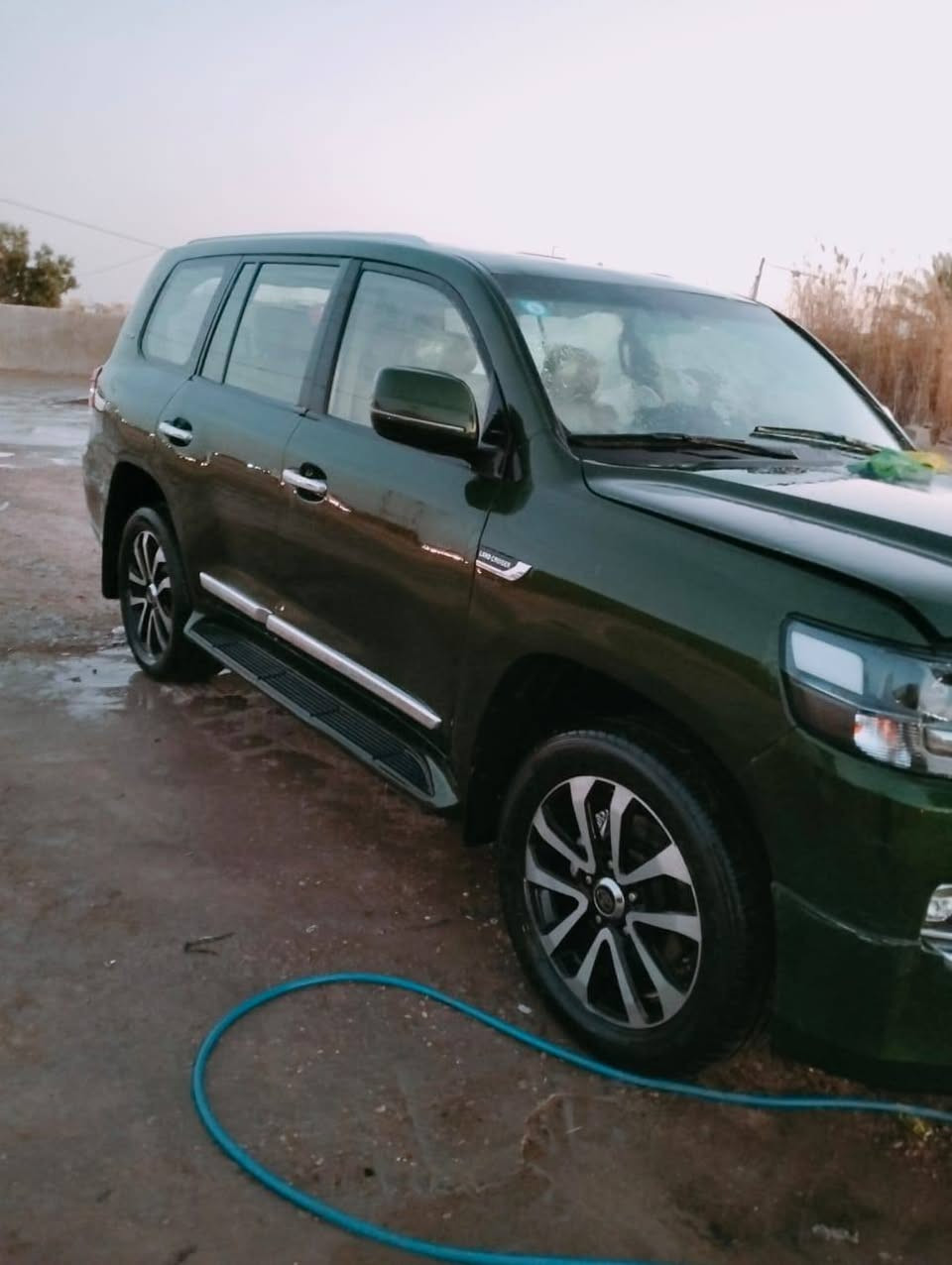 السلام عليكم لاندكروز2010 محدثه رقم دولي سنويه الى2031 السياره مصبوغة عام السعرتصال *********** العنوان الديوانية
