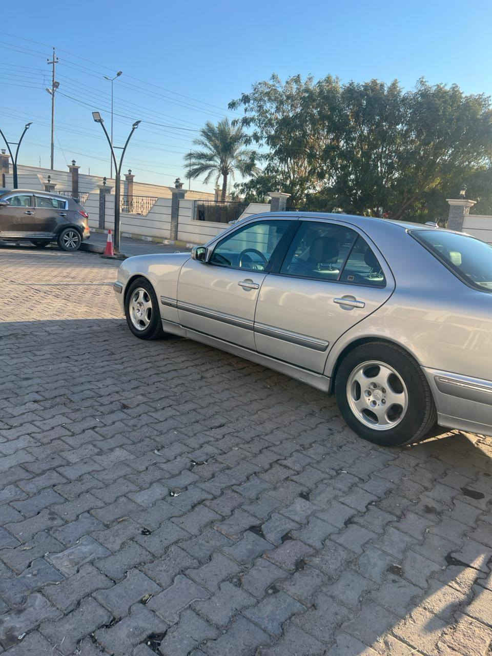 السلام عليكم مارسيدس للبيع موديل 2000 حجم 320 فول مواصفات كير محرك بلادي السيار فول مواصفات جلد بلادي برده سلايت فتحه سقف حساس بلادي السياره مصبوغه حزام جماليه فقط بدون ضرر سياره دخول جديد تسجيل قرار 48 مرقمه #الانبار ترهم مراوس او بيع السعر المطلوب 125 وبيها مجال مكان السياره الرمادي شارع 40//////  ***********
