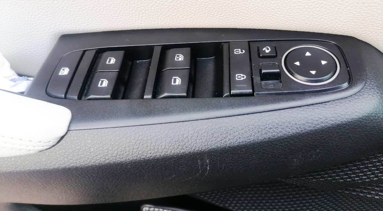 السلام عليكم كيا سيلتوز 2023 خليجي 

اخوان من الأخير سياره اسبشل فول 

مواصفات 

بصمه فتحه تحكمات 
وايرلس  مقابض نيكل 
مدخل يو إس بي امامي وخلفي 
مع تكيه وسطيه ترحيب ومرأه جانبيه 
ترحيب ذاتي إضافه إلى أناره داخليه الألوان 
استيرن جلد حرف دي علامه سيلتوز 
سبيره وعده على وضع شركه 
دواخل سياره كلها بيانو بلاك 
ودواخل السياره والكشنات وبطاين بيبان 
جلد نقشه 
أوف وايت لد نهاري امامي خلفي 
بك لايت لد ولايتات  زنون  5 عدسات 
وكشافات 3 عدسات زنون وأشاير ثلاث خطوط 
ماسحات اوتو واضاءه داخليه مع موسيقى 
تشغيل عن بعد شاشه كبيره لمس أندر ويد
كأمره اصليه دواره محيطيه 
ذن مواصفات لا شي عن باقي 

ماشيه 4000 زيرو على وضع شركه 

اخوان سياره سعرها جوه سوك 

السعر 197 وبيها مجال 

الرقم *********** 

مكاني البصره وعندي هم وحده بيضه نفسها بسعر اقل البصرة, العراق
