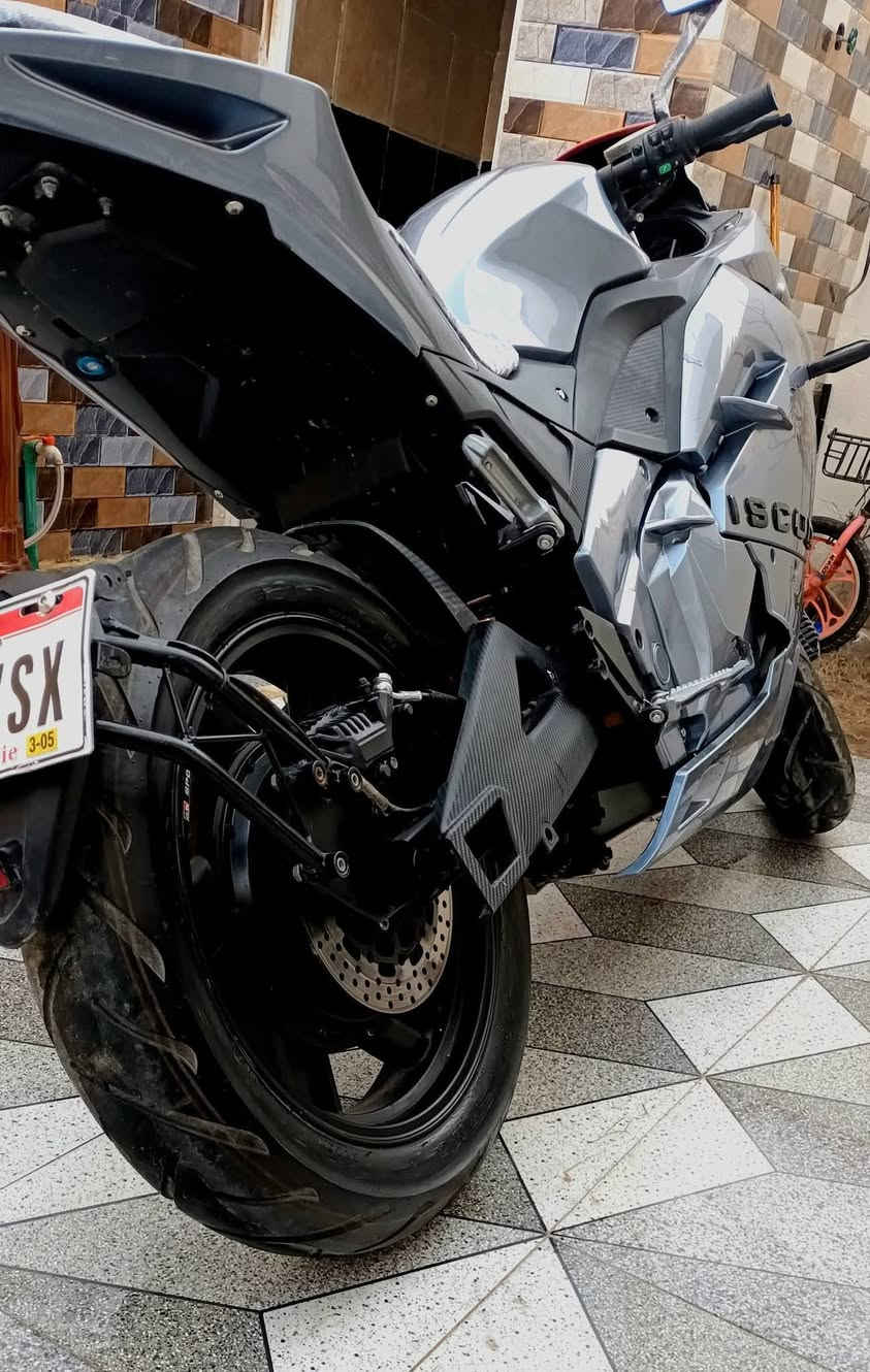 سلام عليكم بطح شحن للبيع مكفوله كفاله عامه وحش بشارع السعر 1600وتساب***********
