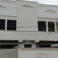 المحمودية مقابل مستشفى • ١٤٠م • ٥ غرف