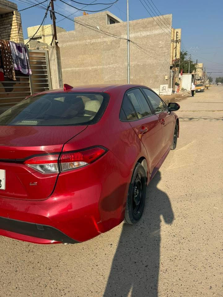 سلام عليكم البيع كورلا موديل 2020
رقم بغداد بسمي 
حادثها بجم بدون دواخل 
مواصفات 

فول تحكم ستيرن 

شاشة + كامرة 

محرك 2000 دوش 

شاشة كبيره 

منضومة زنون 

السعر110وبيه مجال 

مكاني بغداد 

الاتصال ***********
