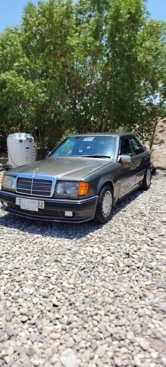 السلام عليكم سياره ما تذب عليه ربع قير التبريد  السياره خير من الله بيه مكينه وكير مالبطه السعر ٥٥ وبيه مجال بصيط ***********
