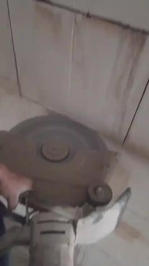 لدينا جهاز كتر لكص سقوف وحياطين ودكتاك
وتفليش بيوت وتنقير حياطين

ويوجد كادر كامل 

رقم الهاتف ***********

 وشغل نضيف العنوان كركوك 👍
