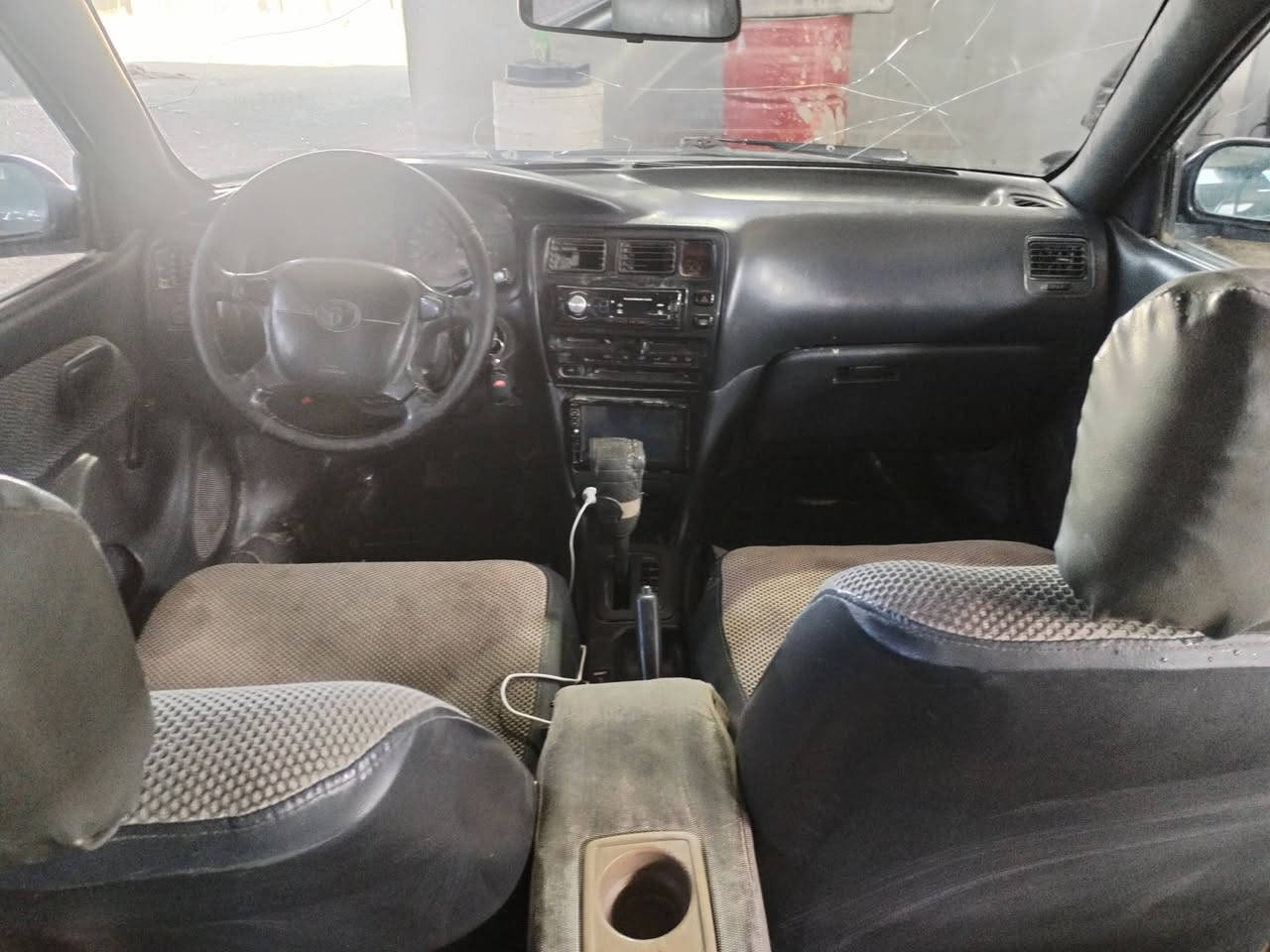 كورله مديل ٩٢ جديده السيارة وجاهزه مكينه وكير جدد حداديه جديده تخم تاير جديد كهربائيات كل شغاله تبريد ثلج مكفوله من كص ونقل رقم بغداد مشروع وطني سنويه ل27 رقم الهاتف *********** مكاني نجف غير متواجد على فيس السعر ٤٢ وبيها مجال بصيط
