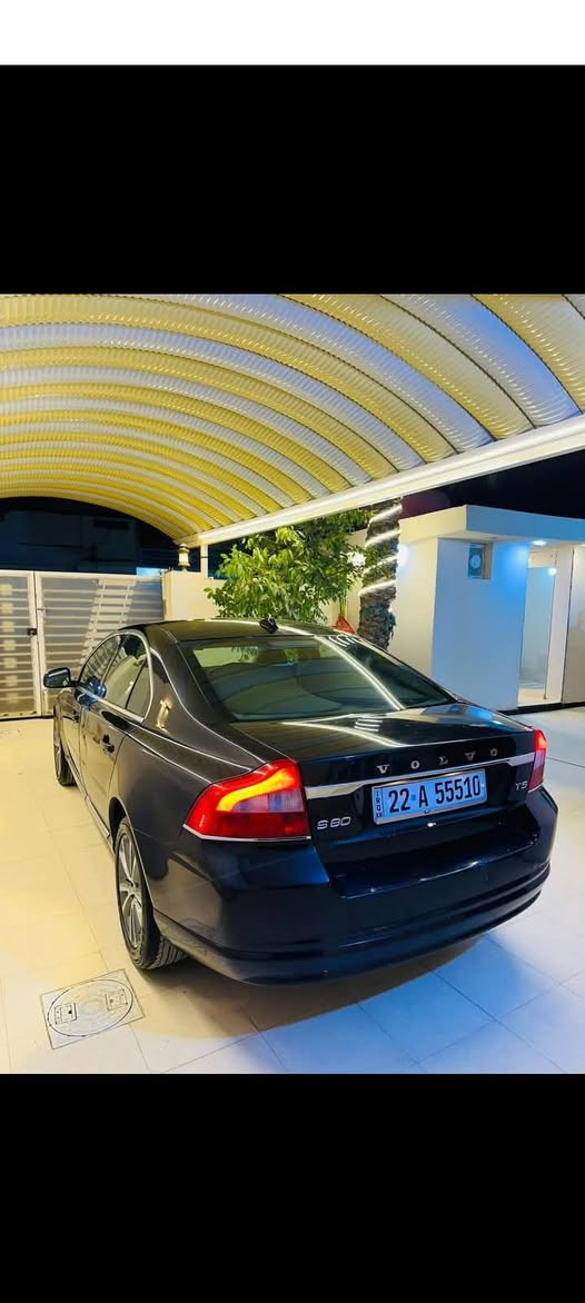 فولفو s80 موديل 2011 محرك 2000 اربعه اسلندر حادثه الباب خلف السايق بيه بارد للبيع مكانه بغداد السعر 90 وبيه مجال رقم الهاتف ***********
