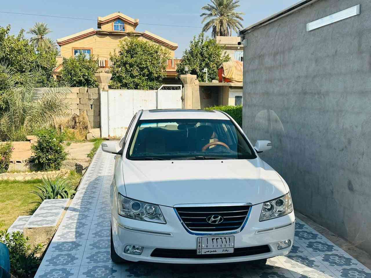 السلام عليكم سوناتا الييع موديل 2011 خليجي محرك 2400 فول موصفات السونار مرفق بالمشور الاتصال ***********
