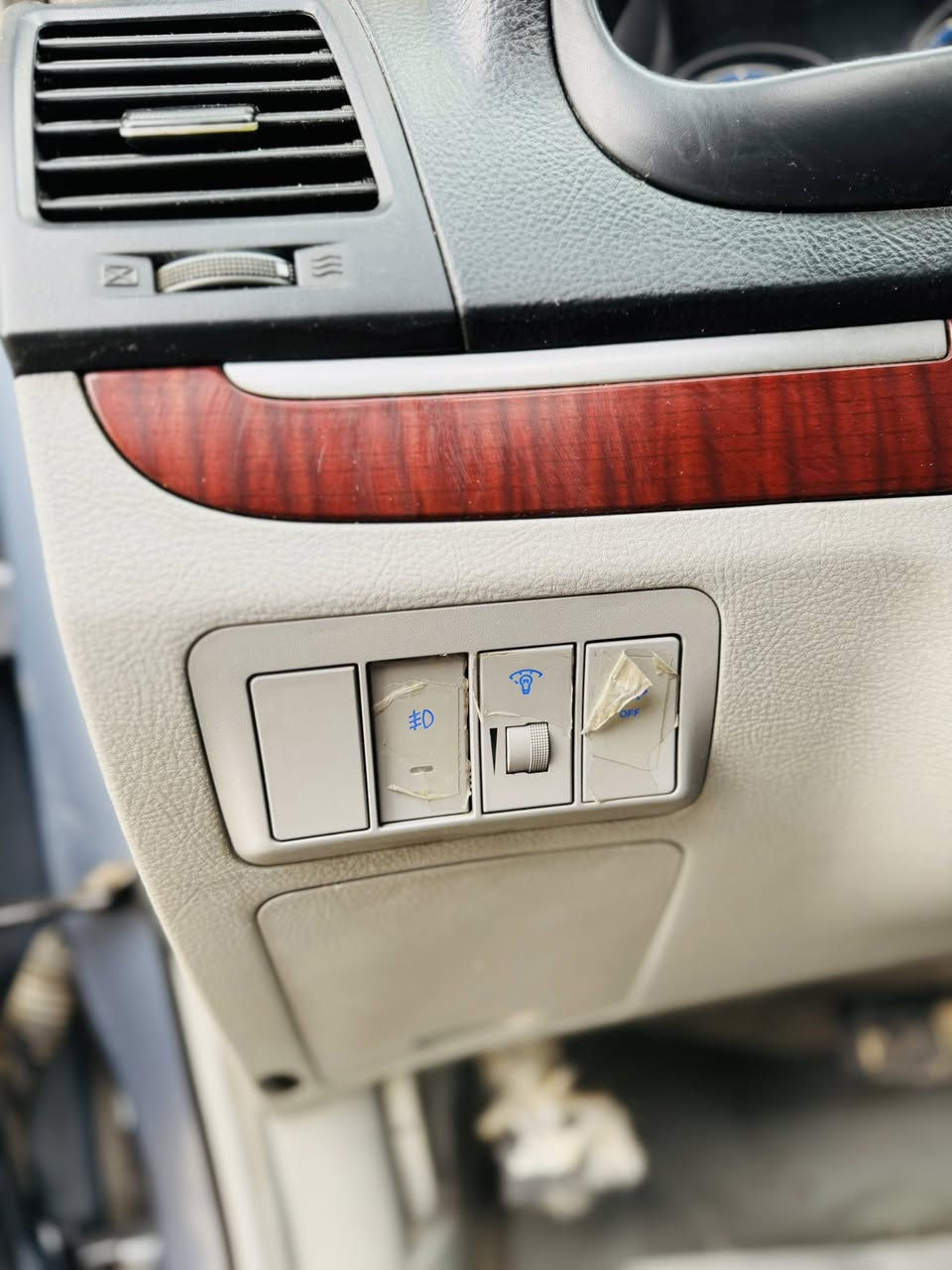 السلام عليكم 🫡
للبيع سنتافيا 

:::::::وارد خليجي 2008 مالك اول بسمي من 2008 لحد الان عل يد واحد

ماشيه :::84 الف حقيقي 

فول 1 ع 1 

مكفوله كفاله عامه حتى دعاميات  كفاله 

    محرك 6 سلندر 💪

فتحه 🌹

فور ويل 

ثلاجه 

3 قطع تبريد 
                                 7 راكب
  تحكم سترين 

                           كروز سرعه 
كشن كهرباء 

حساس خلفي 

سيدي  7 قراص 
  
صدر 100‎%‎

تخم تاير 100‎%‎

كير كفاله

مكينه كفاله 

                      ابيع شرط. سونار 

مكلف بلنشر خاص مغلق  اتصال فقط. ا
اسيا  بي وات ساب ***********

‭0783 999 3866‬
