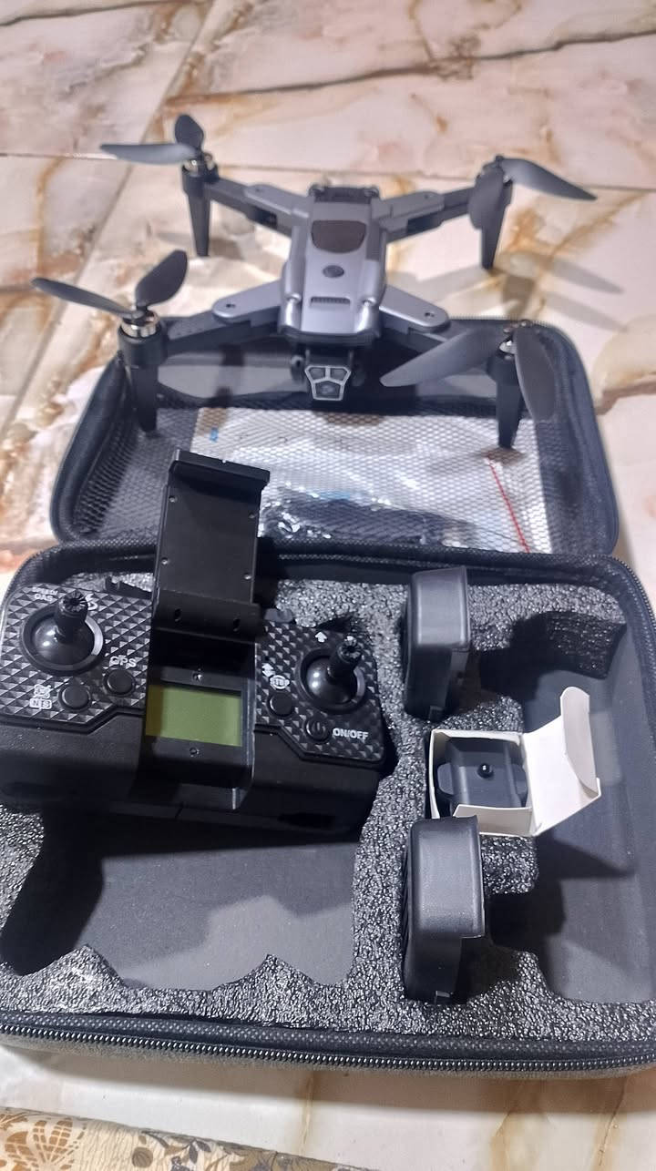 السلام عليكم درون S166 GBS وياها بطاريتين احتياط يعني 3بطاريات سعر 75


**إذا كنت صاحب هذا الإعلان وتريد حذفه لأي سبب، رجاءا أرسل رسالة إلى الدعم الفني**