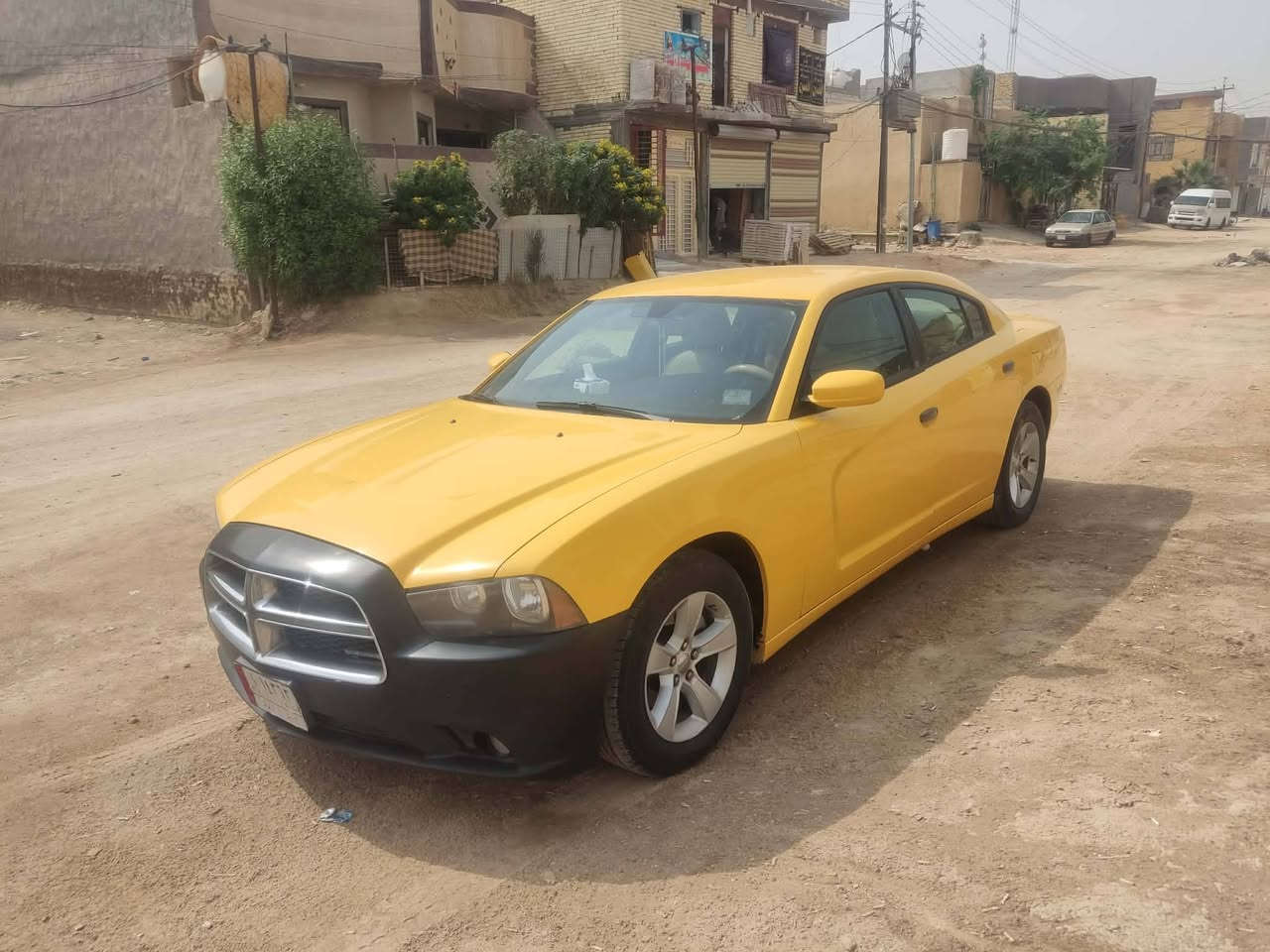 سلام عليكم عندي سياره للبيع الموديل 12 جارجر مكفولة من عيب شرعي مكينه كير حداديه تخم  تاير اي نقص مابيه رقم انبار تحويل ثاني *********** ***********
