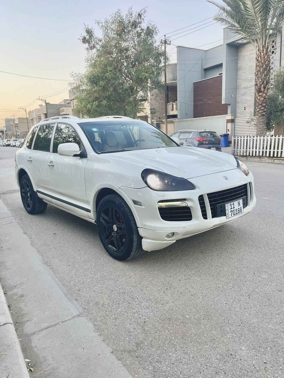 بورش كايين خليجي 2009 مكينه 8 سلندر جديده سياره بيه فقط قطعه وحده سبغ داخل جديد جوزي كلشي شغال بسياره بيع او مراوس السعر 99 ورقه رقم بغداد الجديد مكانها بغداد الدوره حي الصحه ***********
