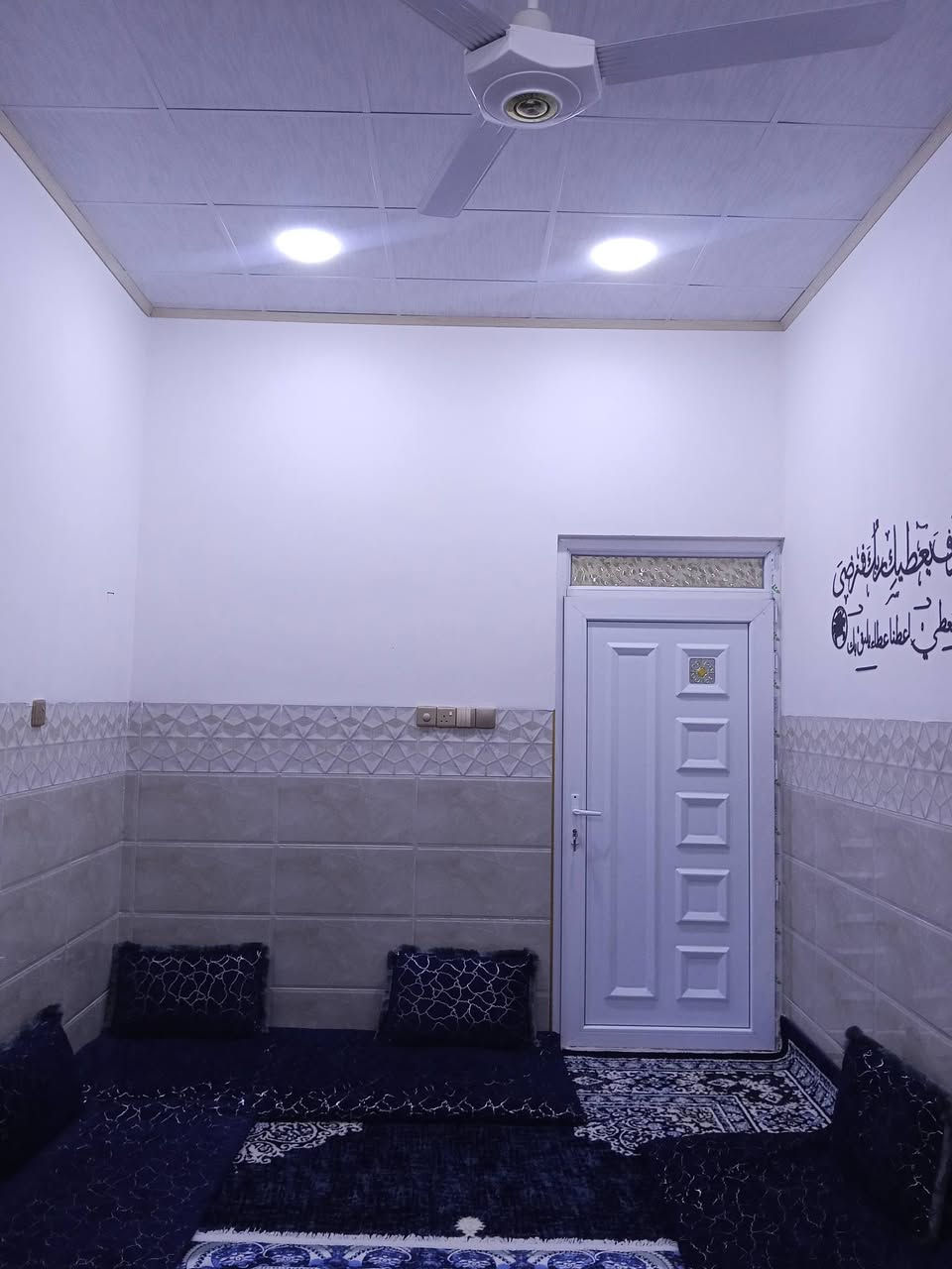 بيت للبيع – 100 متر
📍 موقع يارمجة الشرقية 

🏠 طابق ونص

نظام طابق ونص بيتونة مفتوحة بلكونة

 غرفة نوم

 استقبال

مطبخ

مغاسل

***********
***********
