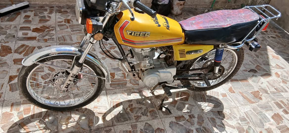 سلام عليكم لبيع 23مديله دراجه ايراني نامه اصلي اوراقه. ضايعه يم وكيل وكيله العارضي.مكاني كوفه حي ميسان. السعر 375قفله ولحد ينطي سعر بكيفه


**إذا كنت صاحب هذا الإعلان وتريد حذفه لأي سبب، رجاءا أرسل رسالة إلى الدعم الفني**