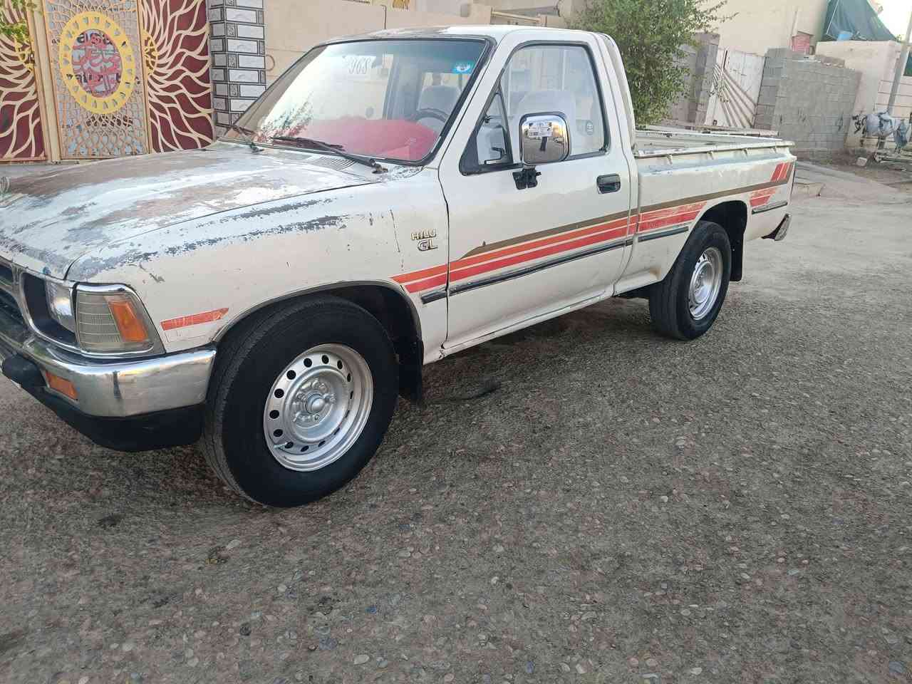 سلام عليكم بيكم للبيع موديل 89رقم بغداد نكليزي مشروع وطني  مكفوله من الصبق  بلدايه بس باب سايق مصبوق تبريد شقال لاخياس ولا ضربه بيها عنوان ميسان ناحيت كميت سعر 42وبيها مجال ***********
