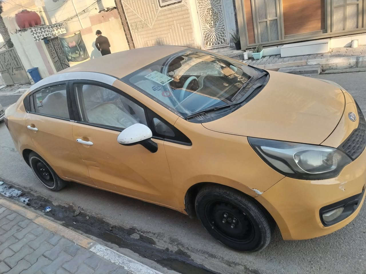 السلام عليكم  مكلف بل نشر ريو موديل 12 خليجي السياره جاهزه من كلشي تحويل ثاني يوم السياره بسمي   مكينه الف وستميه السعر 85
***********
