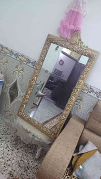 مرايا • ميز