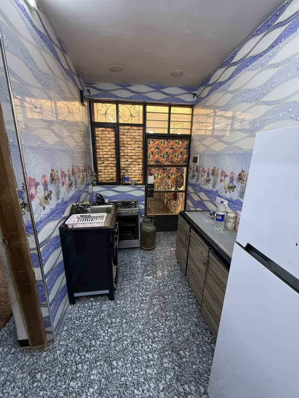 للاستفسار اكثر يرجى الاتصال:- 
☎️***********☎️ ☎️***********☎️
الياس للوساطة العقارية  
مستشارك العقاري الاول في الغزالية 
موقعنا الغزالية كفاءات شارع الزاوية قرب جامع الشكره
