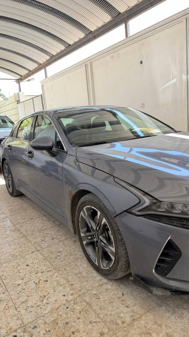 k5 LXS   2023

‎ محرك 1600تيربو ‎

‎بصمه تشغيل +تشغيل عن بعد‎

‎قياده ذاتيه 

‎هاند بريك بصمه

‎ مثبت سرعه وبانوراما عل طولها سياره فول مواصفات 
رقم اربيل با اسمي هزه جديده وسنويه جديده 
مكاني بغداد 
*********** 
السعر 138 
صور الحادث والسونر مرفقه بل منشور بجم كبس
