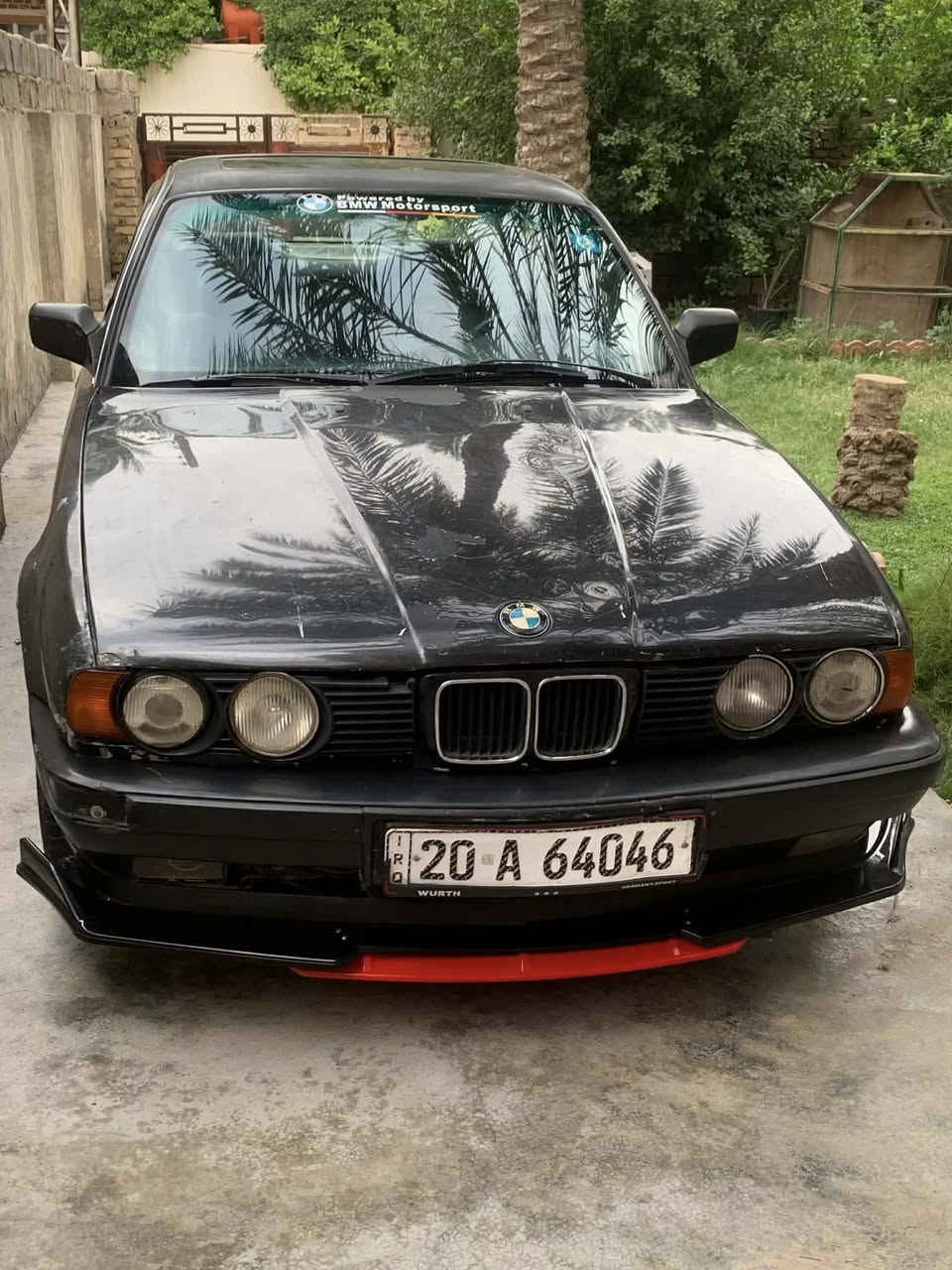 سلام عليكم 
 BMW500
مكينه 30 مفتوح 
كير اوتو 
مكينه وكير بلضمان 
تبريد مابيها 
كامله باسمي سنويه لل 2027 هزه لشهر ل 8 شرط التحويل 
جام كهرباء 
فتحت سقف تنته شغاله حركتين 
لحيه 
منضومه ماء جديده 
ارفيو جديد 
شاشه كار بلي 
دهن البارحه بدلته 
تخم تاير جديد 
نقوصات بيها رجه بسيطه بدلت شيال كاردن وبقت خفيفه ماعندي فلوس اسويها لو كاردن لو درايم شفت 
باب وره الصدر متفتح يده طاكه 
سياره شرط النشاط 
سعرها 40 وبيها مجال 
للبيع والمراوس  حته لو احدث ونتراهم ع الفرق
مكاني ديالى المقداديه ناحيه الوجيهيه 
***********
