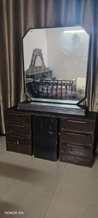 غرفة نوم • مجال