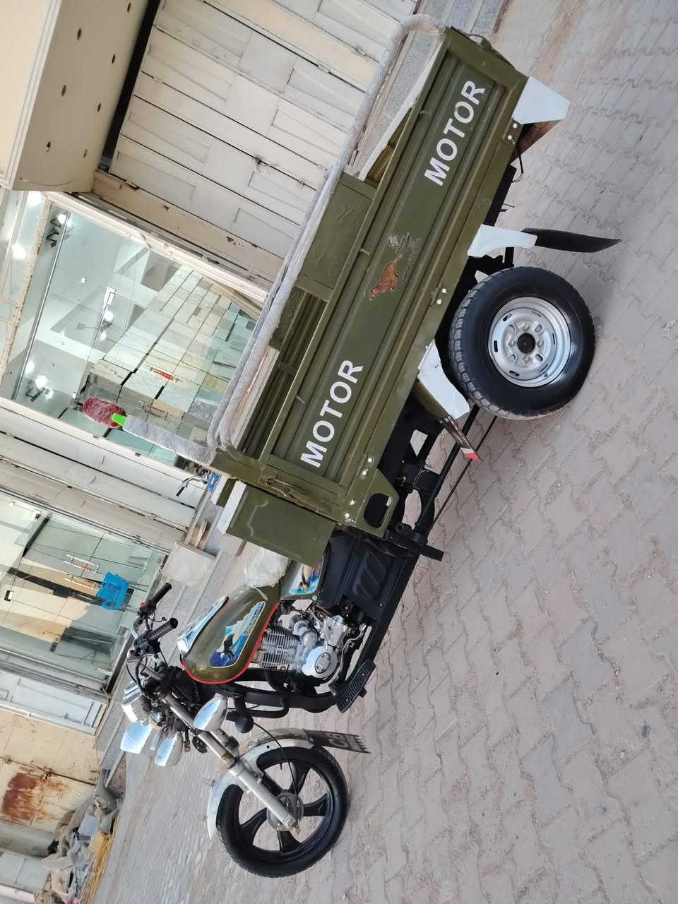 سلام عليكم ستوته جمره رقم ابيض وسنويه ألماني مداورهه ثاني يوم سنويه نافذه لل2030 مديل 2018 وبيهه محرك 2023 شاصيهه وركبتهه مكفولات كفالة عامه لا لحيم ولامعجون بيهه تخم تاير جوبلس جديد كهربائيات كلهه جدد وشغاله دبلات شغاله نكره سلف ستوته مصبوغه للجماليه نضافتهه نفس البصوره مكانهه بديوانيه تفاصيل أكثر اتصل خاص ماجاوب ***********
