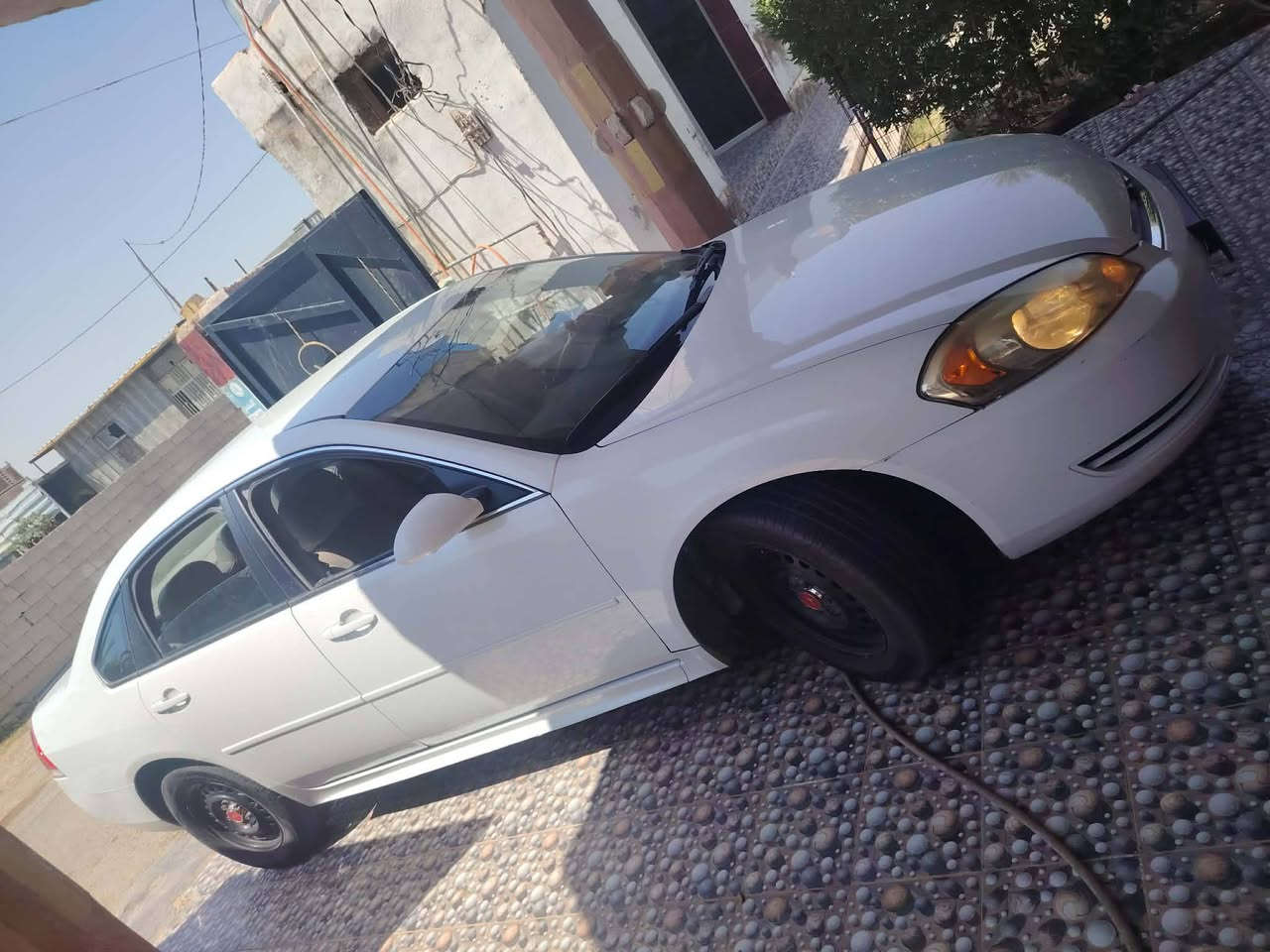 امبالا للبيع نضافه فول كير محرك كفاله تبريد ثلج اكلين والسونار موجود بصور رقم شمالي  تحويل ثاني يوم المكينه3500  الموديل 2010السعر 103$وبيها مجال بسيط لتواصل الرقم التالي***********
