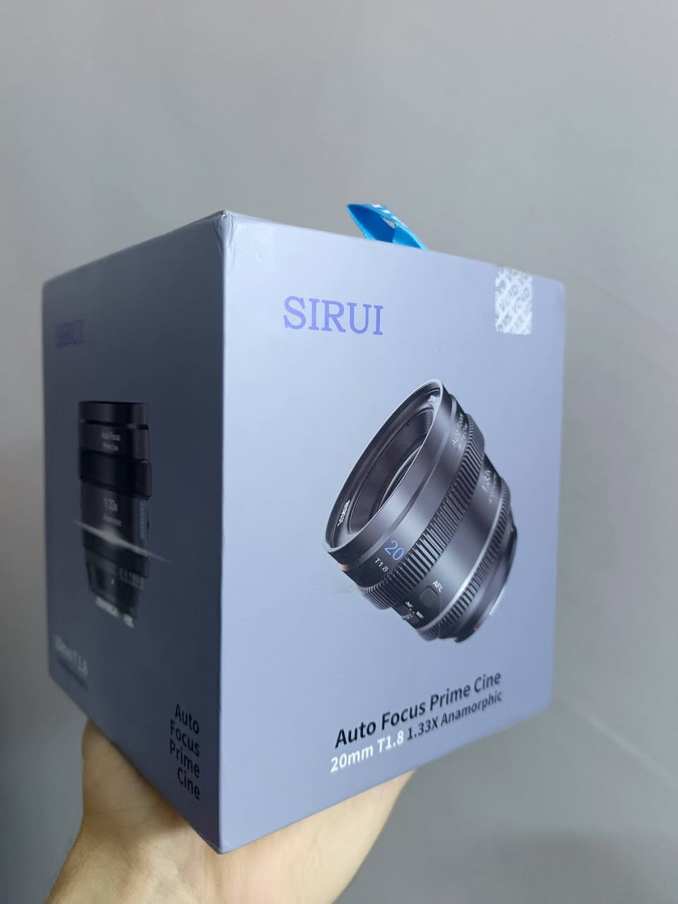 عدسة L mount سينمائية 🌇🤩 SIRUI 20mm T1.8 1.33x S35 AF Anamorphic Lens

تركب على كاميرات: 
Panasonic Lumix 📷
Sigma 📷
Leica 📷

ابرز المواصفات: 
20mm Wide Angle Cinematic Look
AF+MF (Auto Focus)
T1.8 maximum aperture
APS-C / Super35 coverage

للاستفسار خاص او على الواتساب ***********
متوفر توصيل لجميع المحافظات
