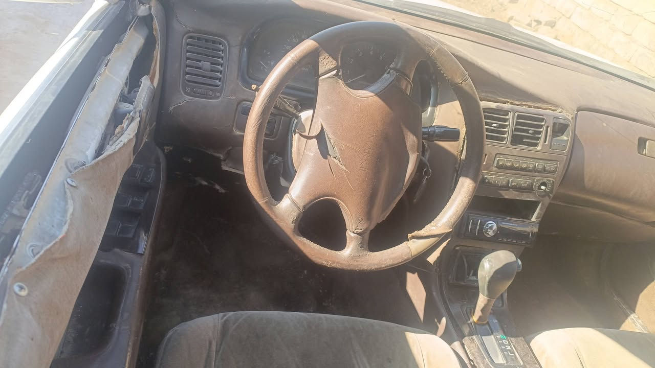 السلام عليكم مارك حبل
محرك شرط والباقي شوفت العين 
السعر 10ورقات واذا مراوس هم يرهم مكانها بيجي 

***********
