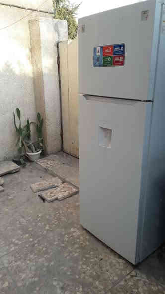 ثلاجة الحافظ موديل ٢٠٢٣ الكمبريسر شغال المشكلة ليك بالبواري . الرقم ***********
